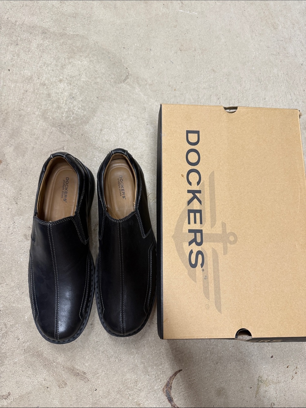 Dockers Black Leather Slip-On Loafers